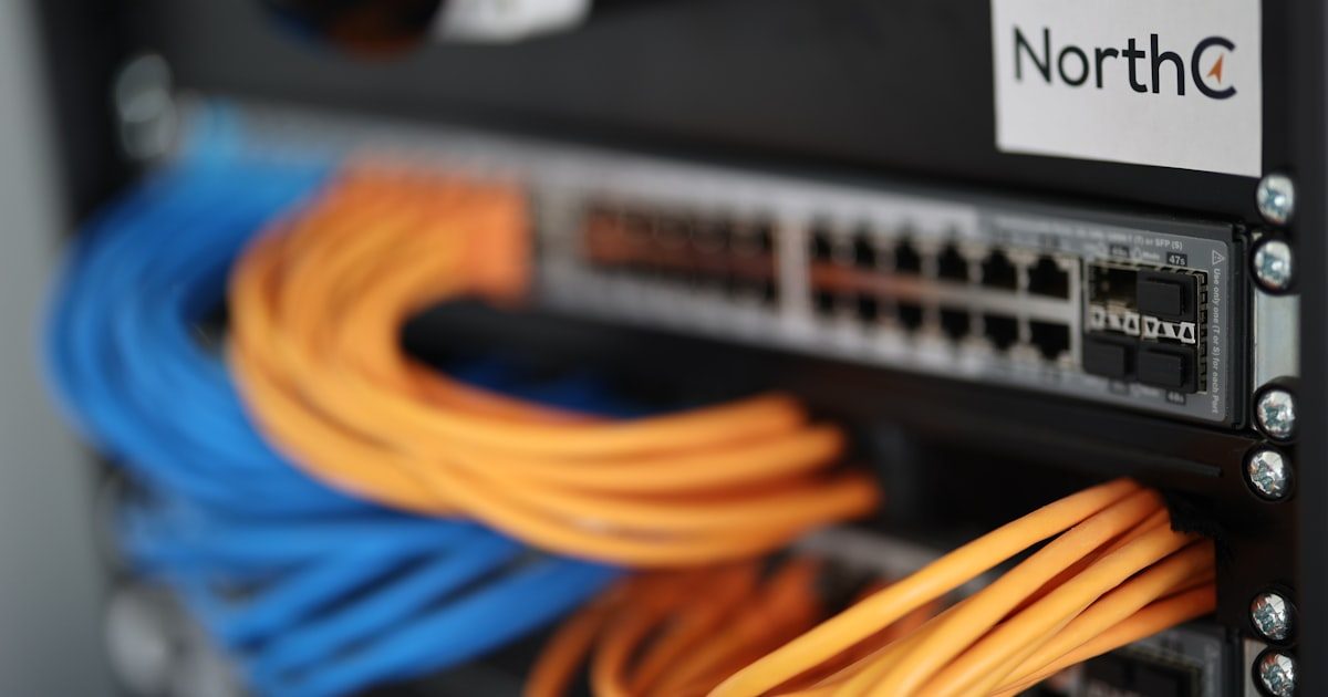 Network infrastructure with fiber connections for DNS resolution